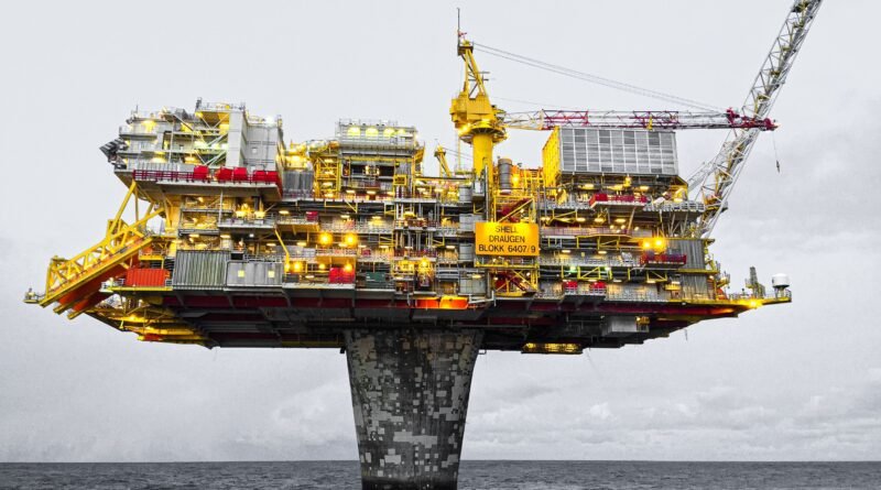 Oil prices above $100 raise U.S. inflation concerns